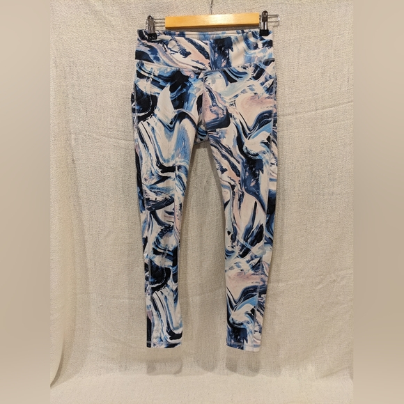 Fabletics Marbled Leggings - Picture 2 of 2